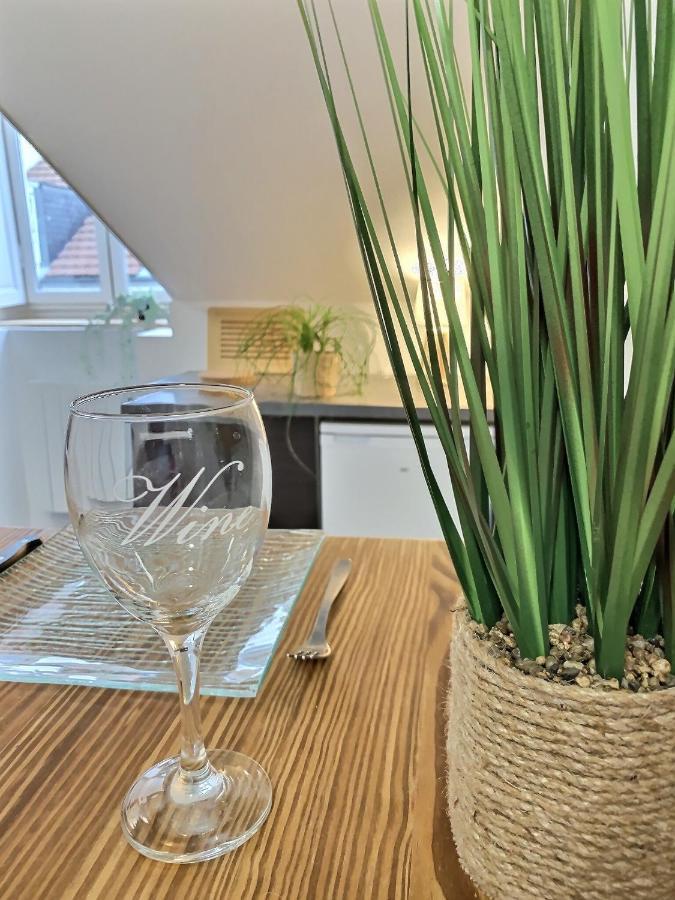 Wonderhost, Au Calme En Hypercentre Avec Parking Apartment โป ภายนอก รูปภาพ
